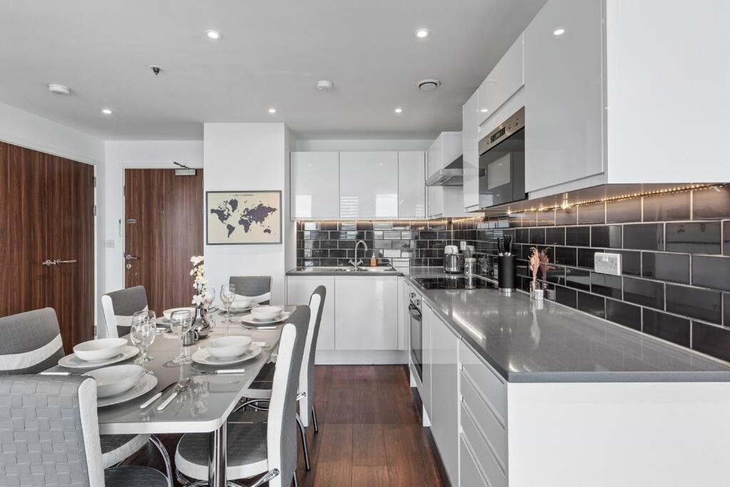 Beautiful Living Sleep 7 In London Bp34 Apartment ภายนอก รูปภาพ