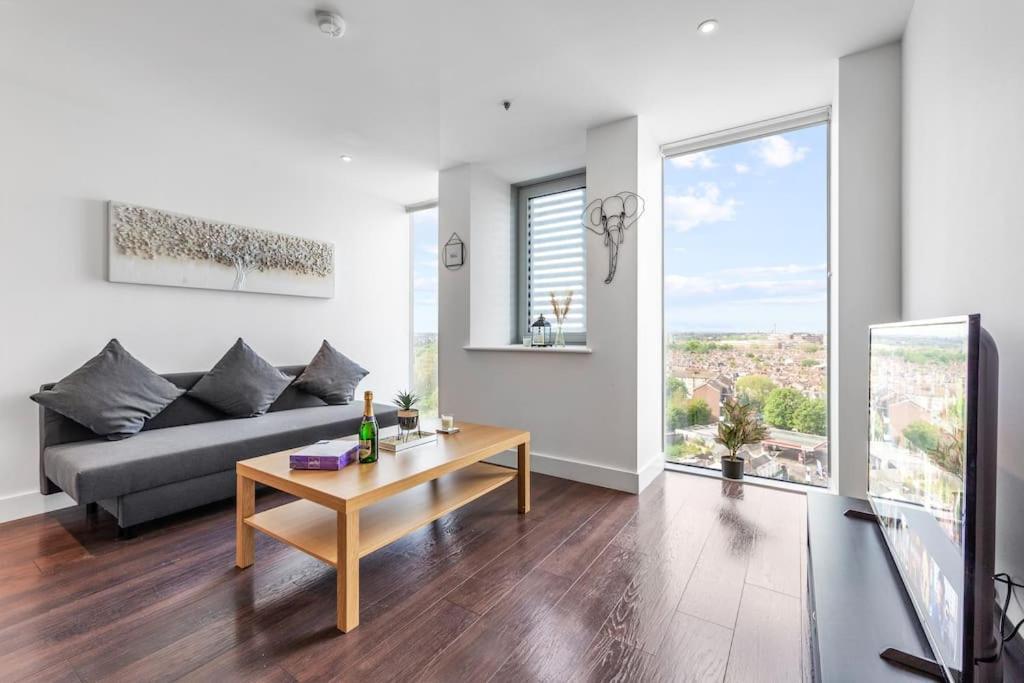 Beautiful Living Sleep 7 In London Bp34 Apartment ภายนอก รูปภาพ
